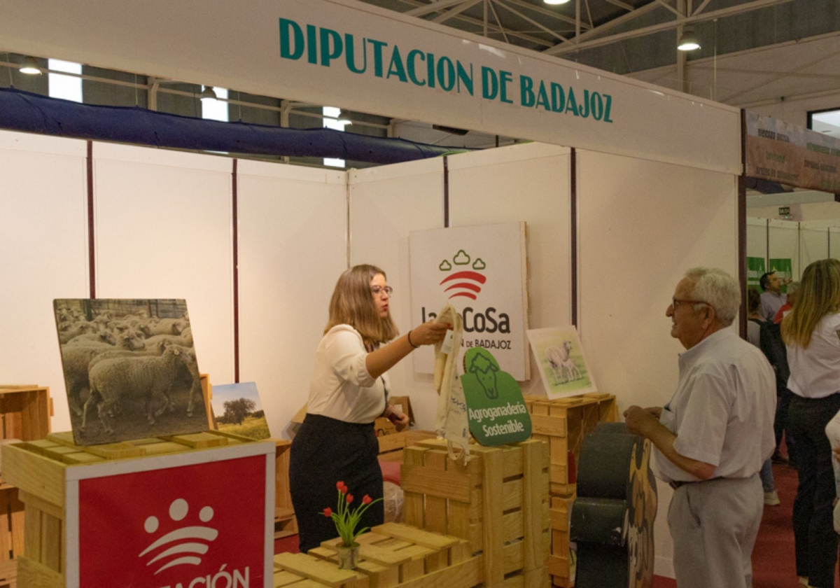 La Diputación de Badajoz presente en la Feria de Muestras de la Campiña Sur de Extremadura 2022
