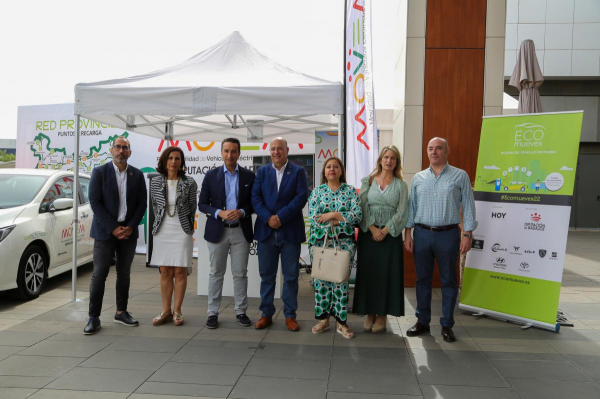 Imagen: Diputación de Badajoz está presente en Ecomuevex, evento de movilidad sostenible que se celebra e...