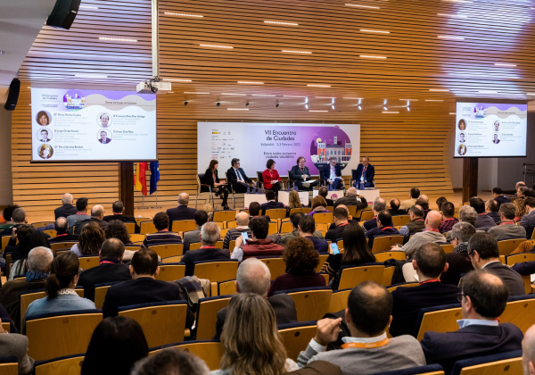 Imagen: La Diputación de Badajoz ha participado en el VII Encuentro de Ciudades para la Seguridad Vial y ...